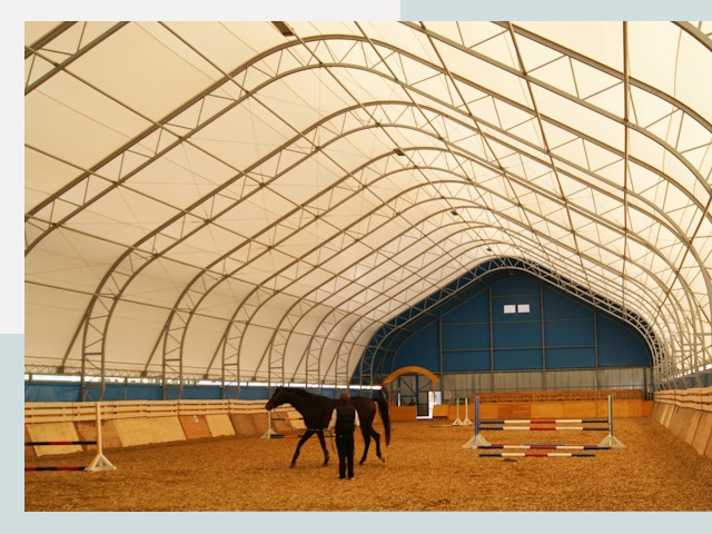 Строительство конных манежей в Городце